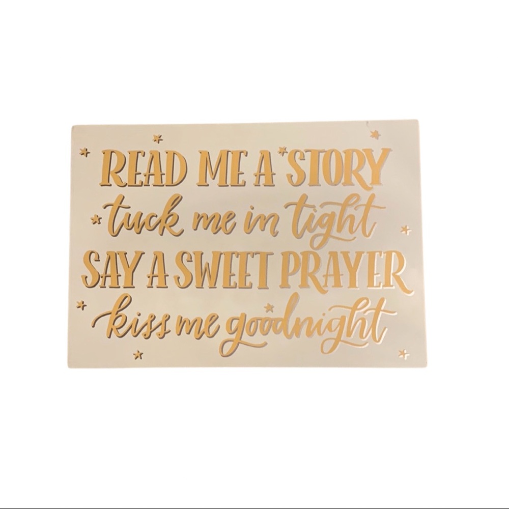 “Read me a story, tuck me in tight..” Nursery sign Primitives by Kathy NWOT